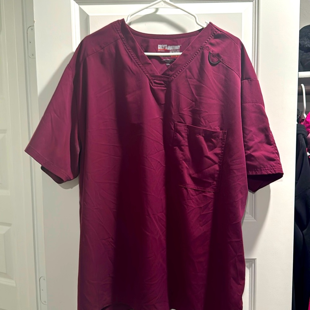 Greys Anatomy Men’s Srub top